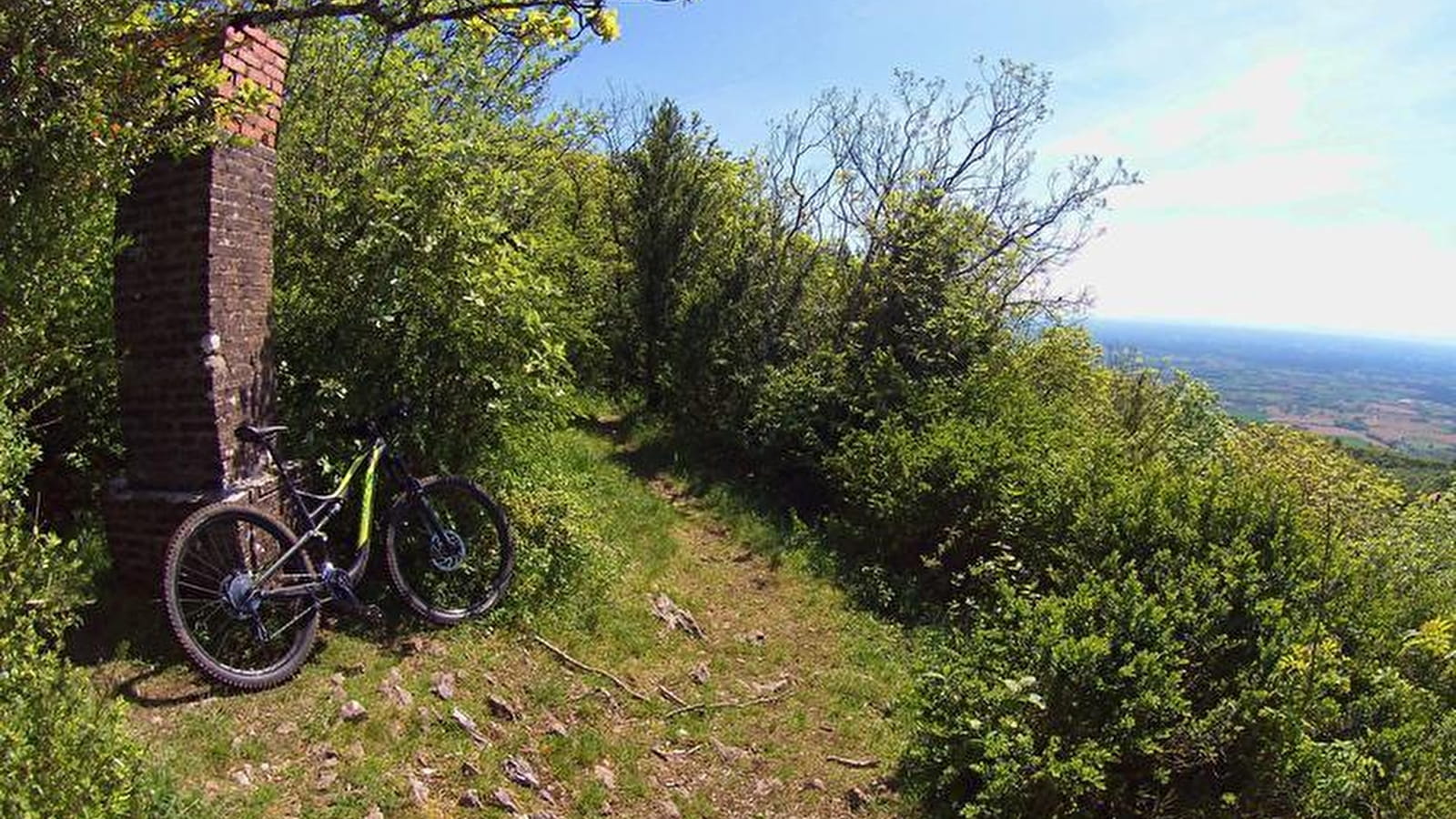 Mont Nivigne et Grotte à l'Ours