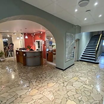 Nouvel Hôtel - LONS-LE-SAUNIER