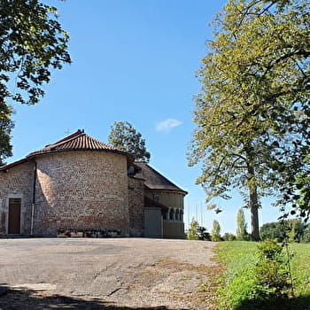 Balade - Manoir de la Charme & Sanctuaire de Cuet - MONTREVEL-EN-BRESSE