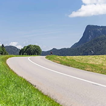 À saute-Frontière - Boucle vélo 08 - BELLEFONTAINE