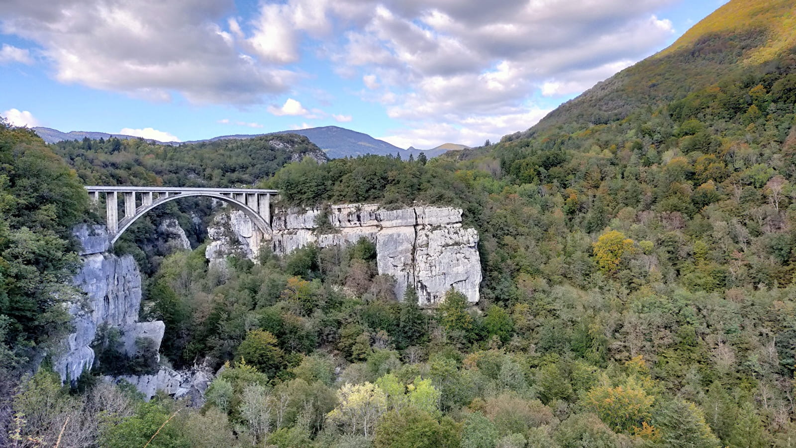Parcours VTT 24 rouge - Gratteloup-Coz - Espace FFC Ain Forestière