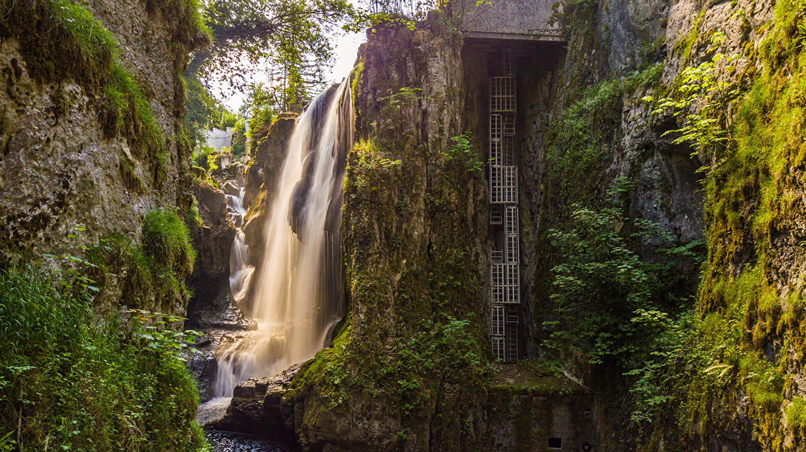 Sentier des cascades et gorges de la Langouette