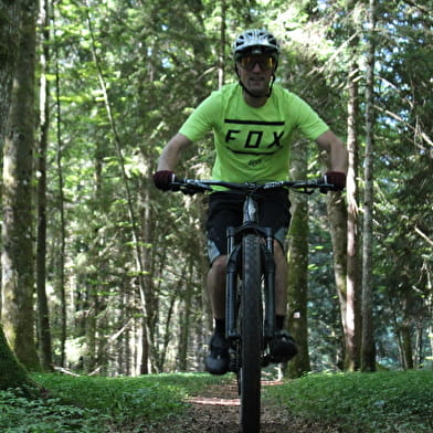 Parcours VTT 56 bleu - Le Jorat - Espace FFC Ain Forestière