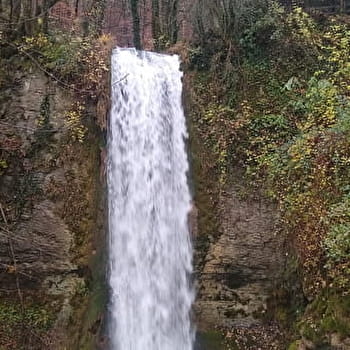 Randonnée pédestre - La Cascade d'Eilloux - CORBONOD