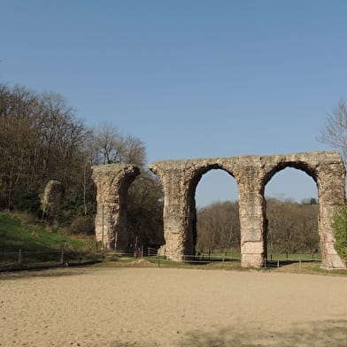 Balade vers le pont siphon du Garon de l'Aqueduc romain du Gier