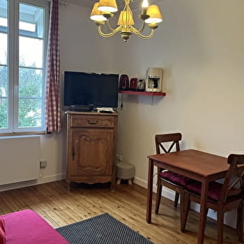 Michèle Prouveur - 1er étage Chalet - LUXEUIL-LES-BAINS