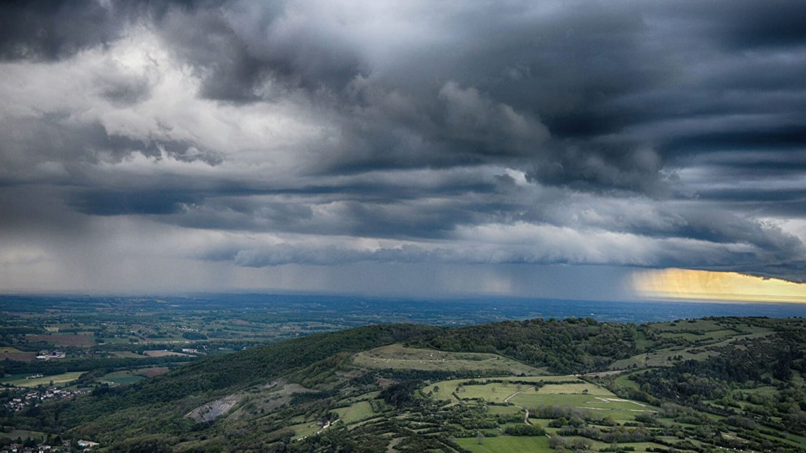 Sentier Mémoire de Pierre et belvédère de la carrière