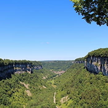 Au Bord de la Reculée - 13R - HAUTEROCHE