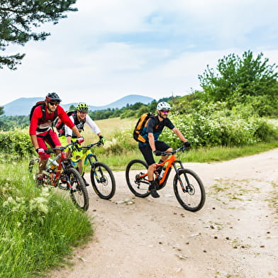 La Grande Traversée du Massif Central à VTT (GTMC-VTT) en 30 jours