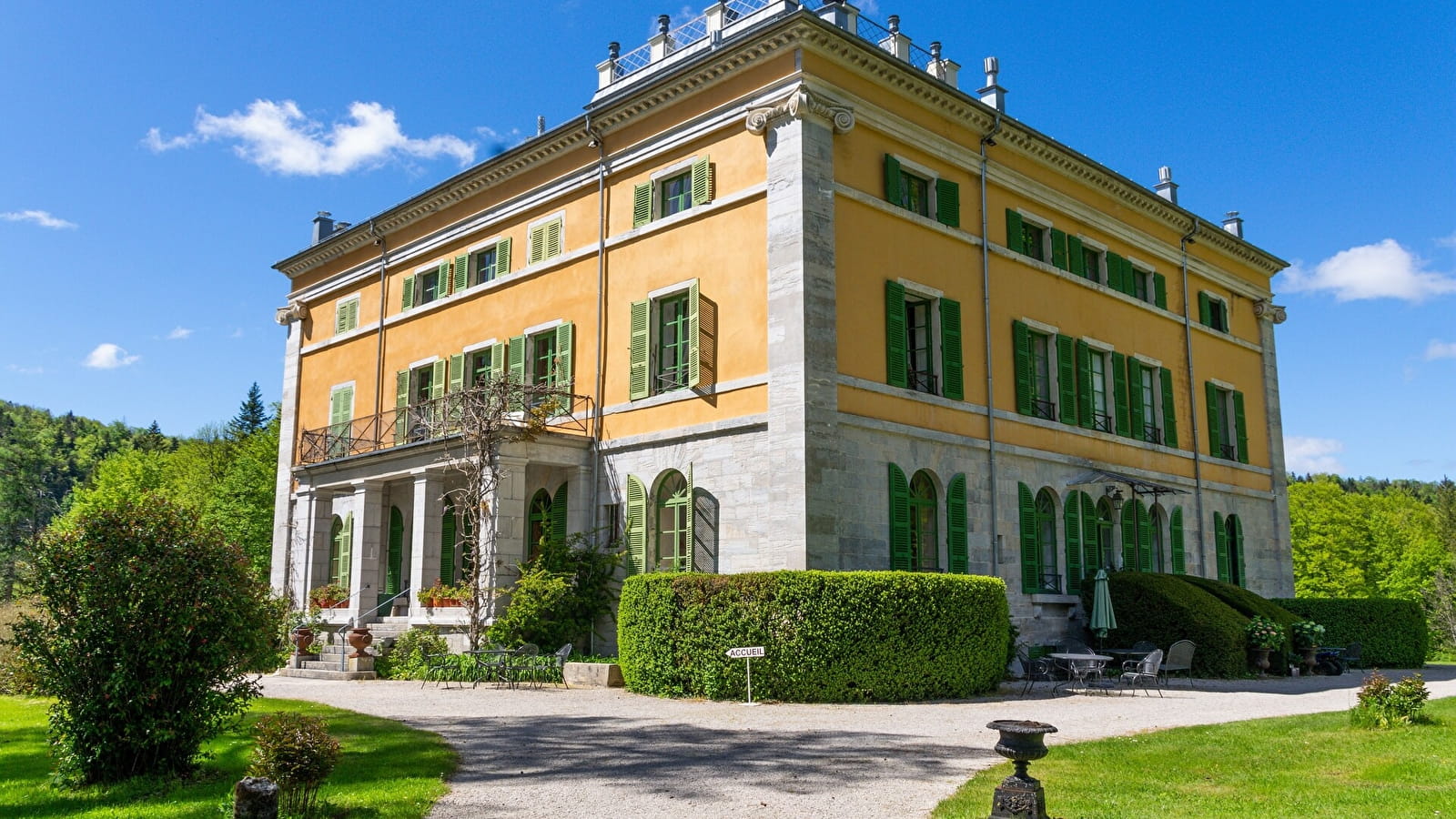 La Roche des Sarrazins