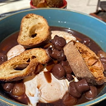 PARFAITS OEUFS EN MEURETTE - 