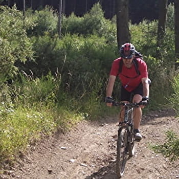 Circuit VTT M8 de St Mamert à Ouroux - DEUX-GROSNES