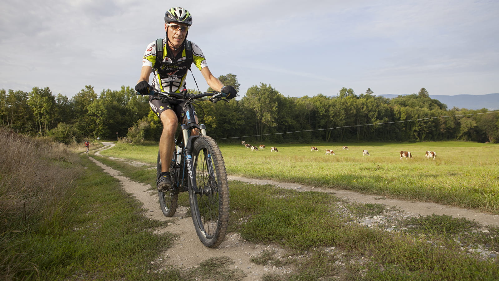 Parcours VTT rouge N°41 - Boucle du Grand Colombier - Espace FFC Ain Forestière