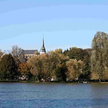 À vélo, de Toucy au Château de Grandchamp et retour - TOUCY
