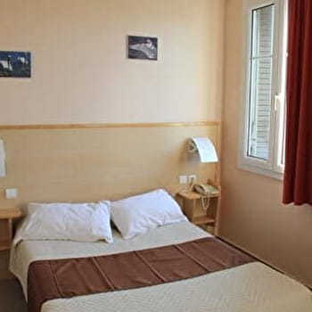 Les Charmilles - POLIGNY