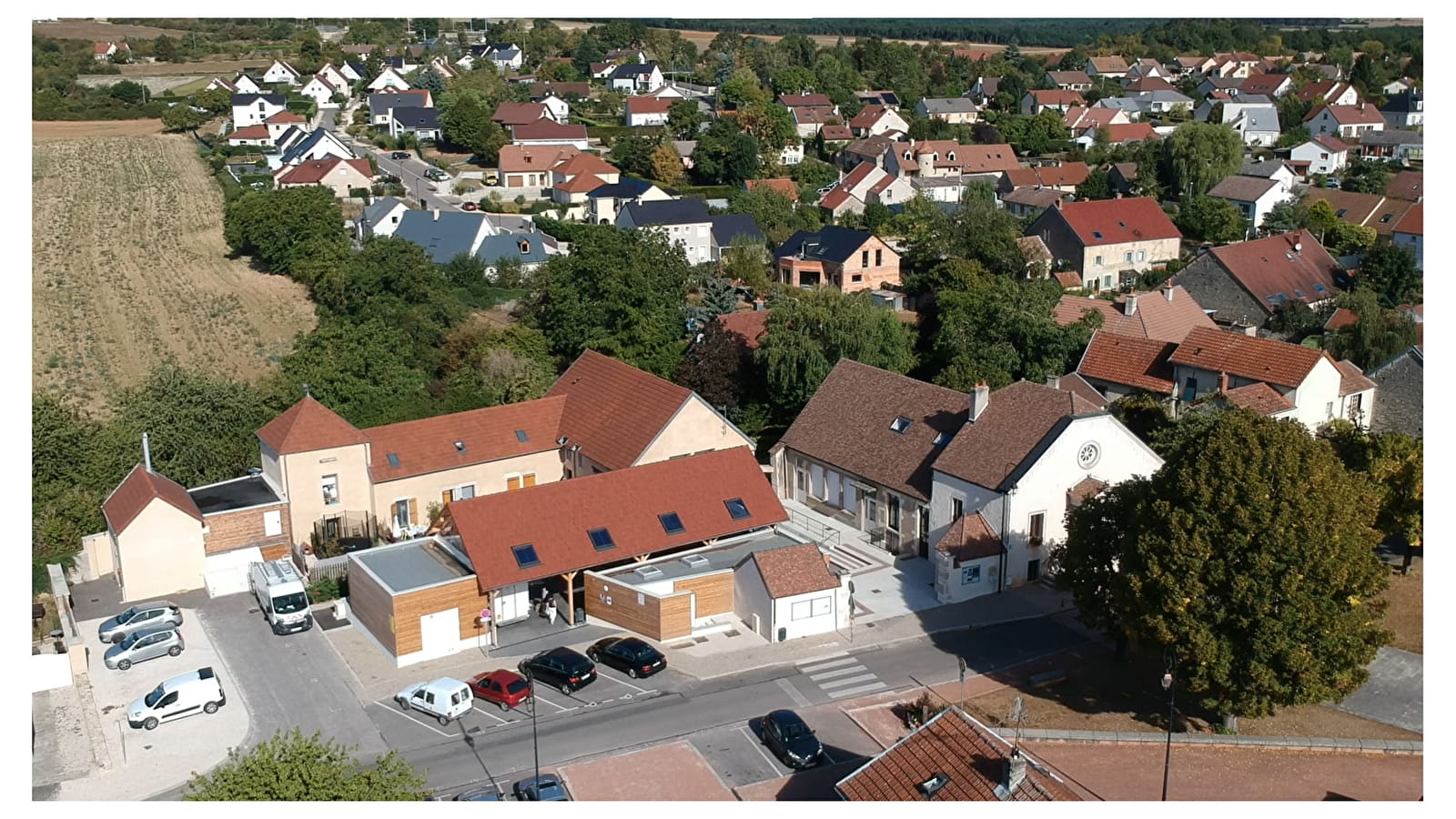 Tour de Savigny-le-Sec, entre ville et pleine nature