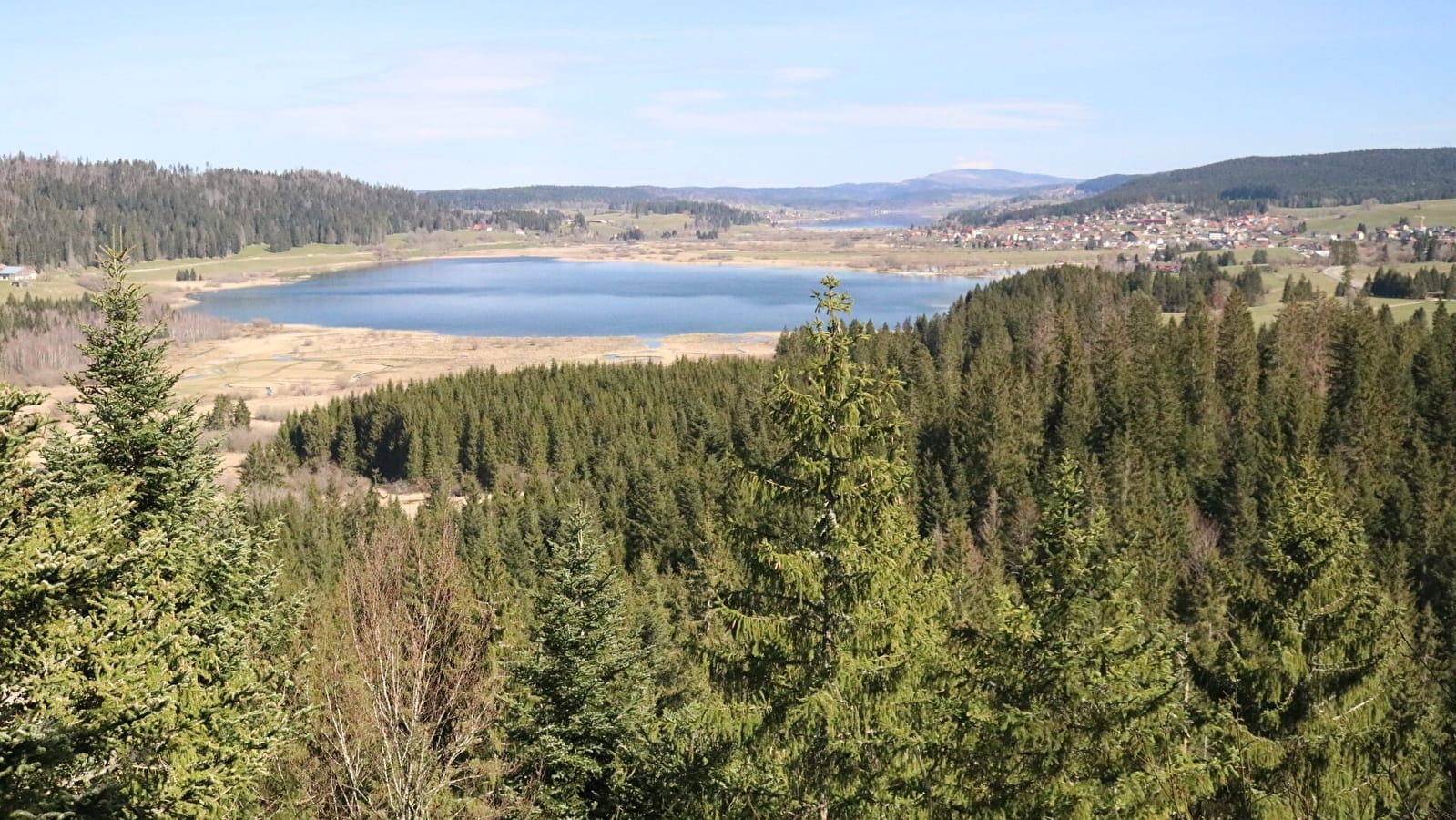 Belvédère des Deux Lacs depuis le Brey