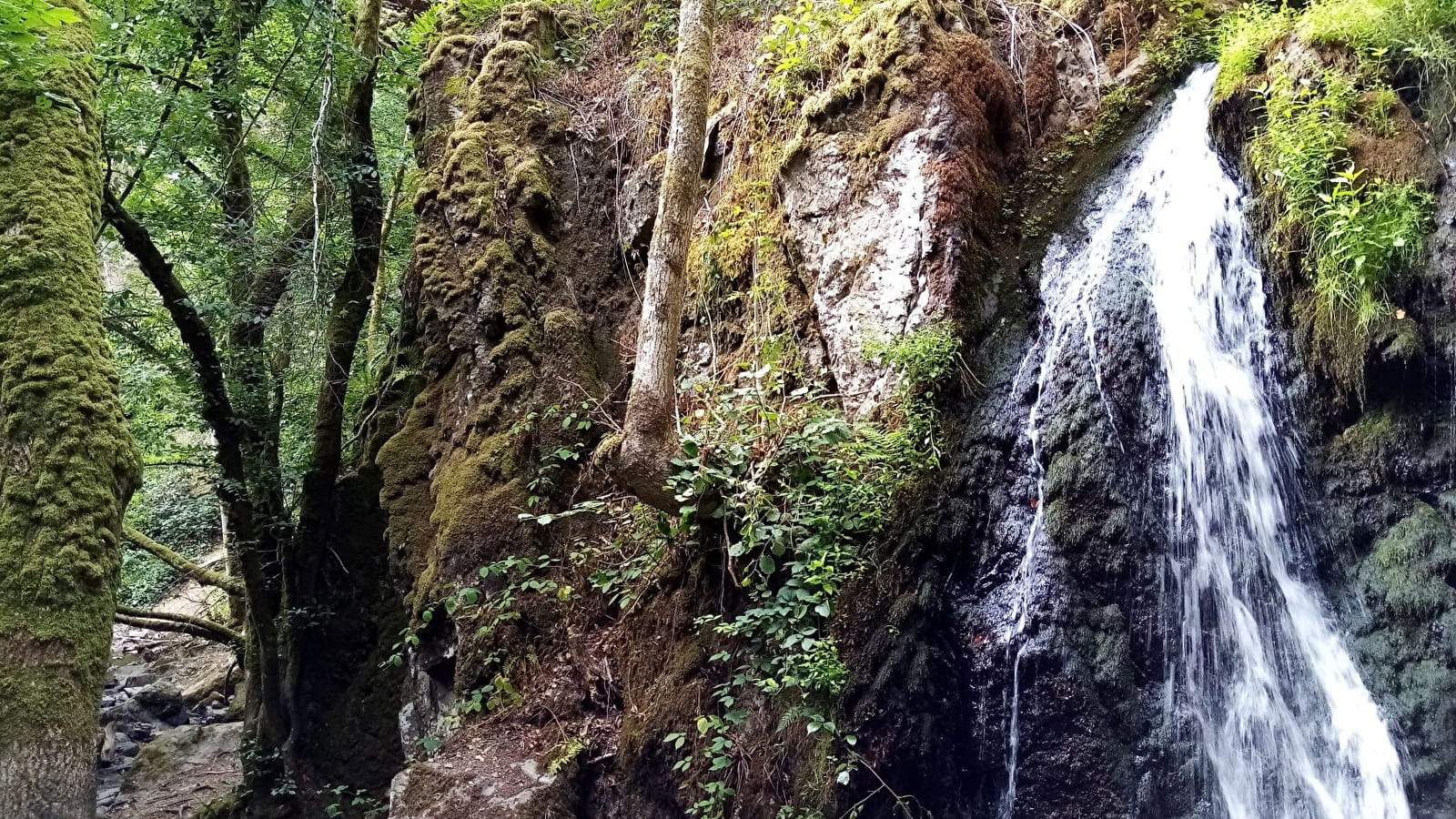 A la découverte de la cascade de la Dragne