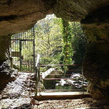 Balade - Reculée et grotte de Corveissiat - CORVEISSIAT