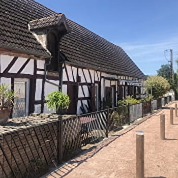 Balade des châteaux du Val de Loire Bourbonnais - GARNAT-SUR-ENGIEVRE