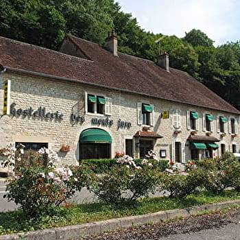 Hostellerie des Monts Jura - PANNESSIERES