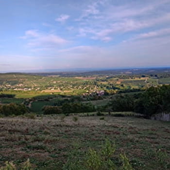 Le Val d'Azé - Les Grottes - AZE