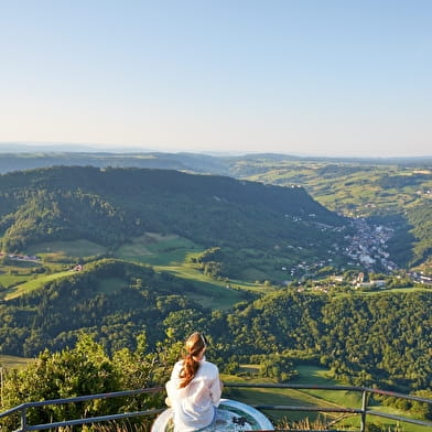 Salins les Bains et le Mont Poupet