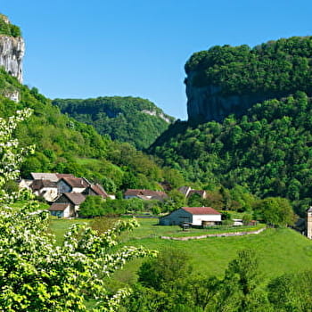 Tour des Reculées de la Haute Seille - 14N - HAUTEROCHE