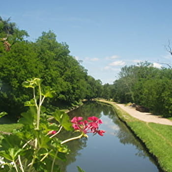 Boucle cyclable n°3 : De l'eau à la pierre - BRIENNON