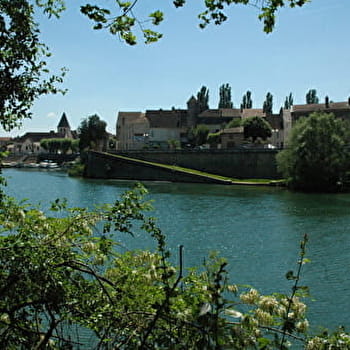 L'île du château  - LES BORDES