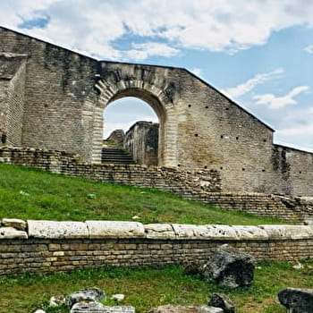Famille et Théâtre antique - MANDEURE