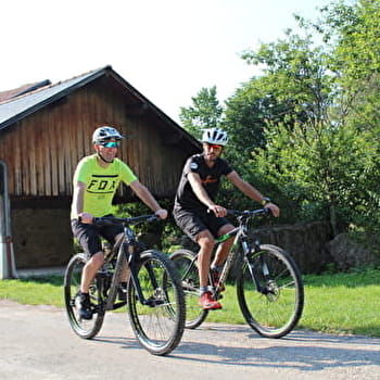 Parcours VTT 53 rouge - Les Cadettes de la Ragiaz - Espace FFC Ain Forestière - PLATEAU D'HAUTEVILLE