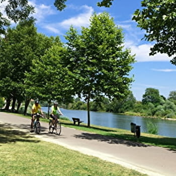 Boucle 5 : Sur les traces du Loup Garou - ROCHEFORT-SUR-NENON