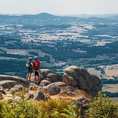 A VTT sur la GTMC, entre Cussy-en-Morvan et Bourbon-Lancy