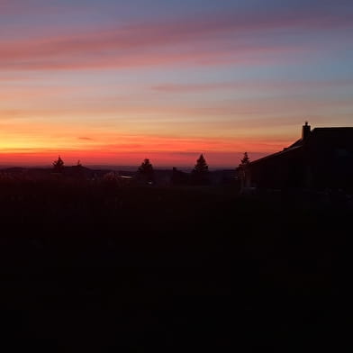 Randonnée itinérante : Mijoux -Chézery-Forens par la Haute Chaîne du Jura