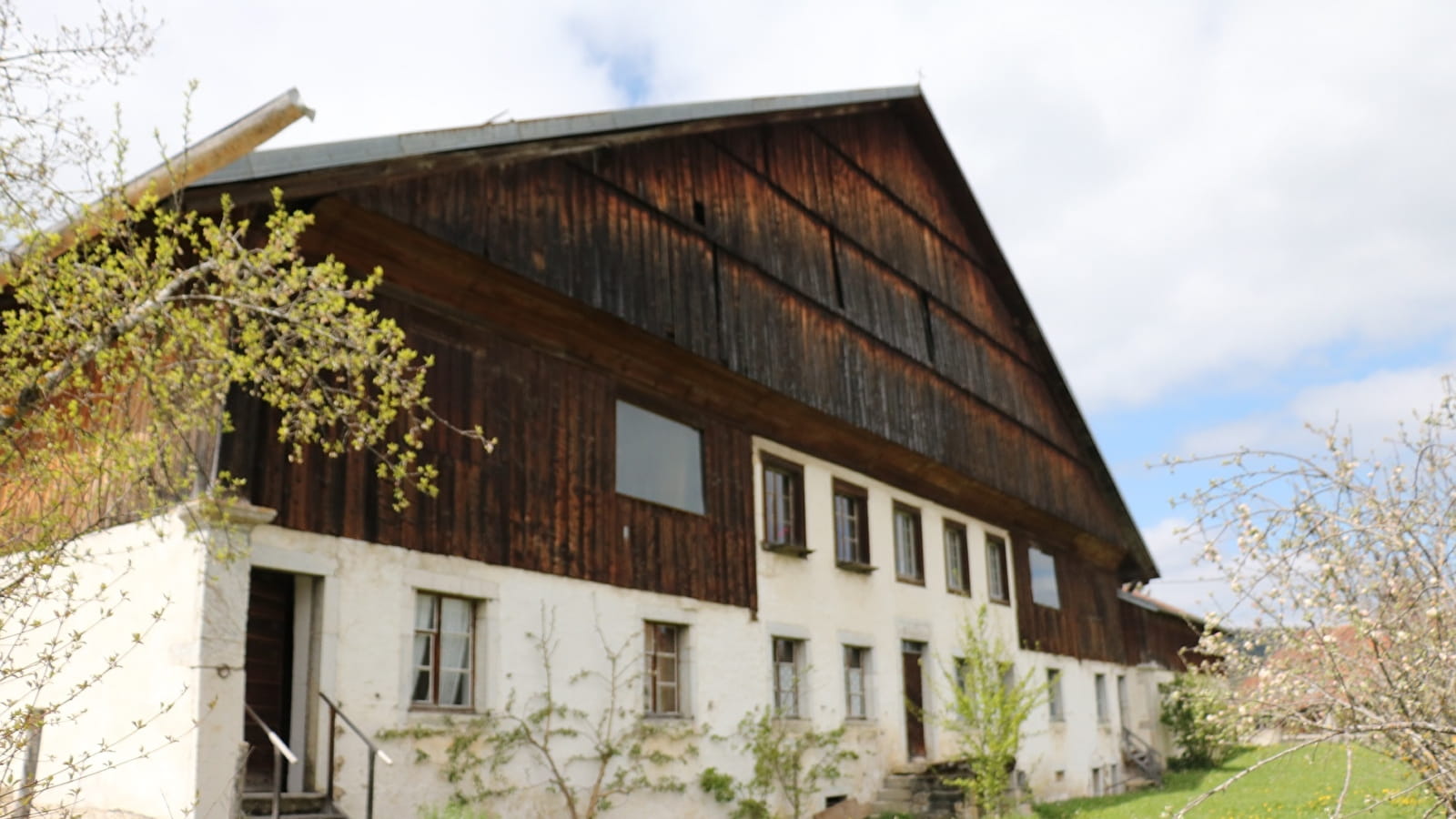 Les tuyés de Grand'Combe Châteleu