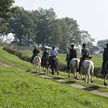 Circuit de l'Autunois à la Côte Chalonnaise - GR137 - LA TAGNIERE