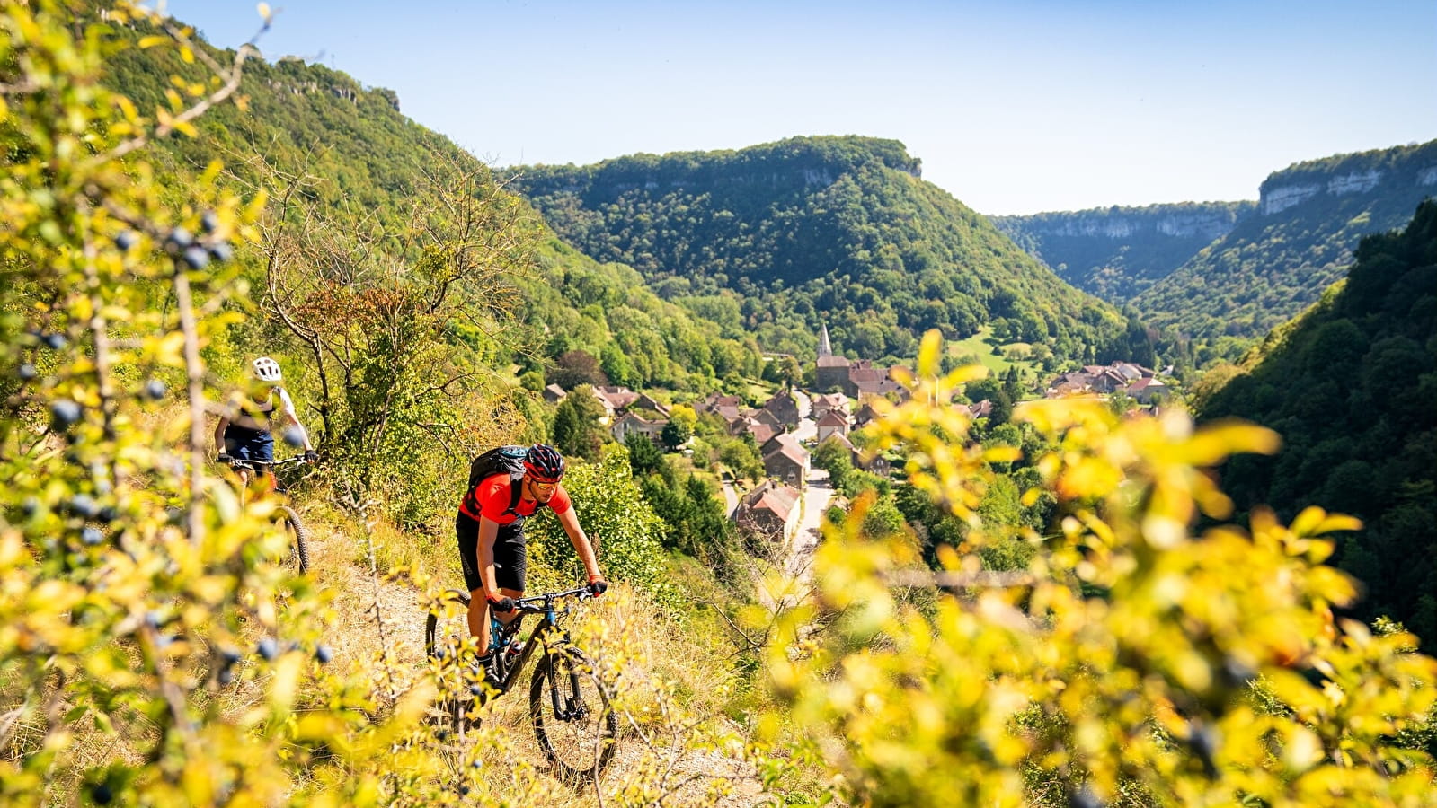 Le Tour du Premier Plateau, entre lacs et vignoble