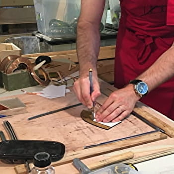 Atelier adulte : fabrication d'un vitrail avec Sébastien Dugué, maître verrier - VIEUX-CHATEAU