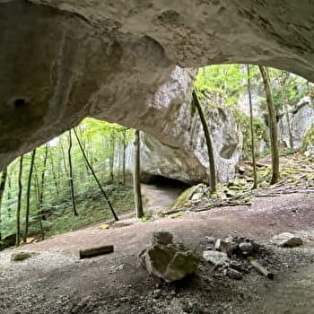 Une fondue à la grotte du Bisontin - 