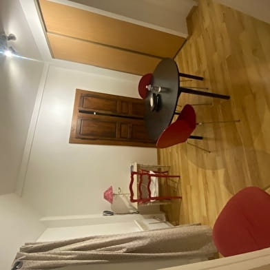 Beau-Site Studios - Cerise - Appt 5