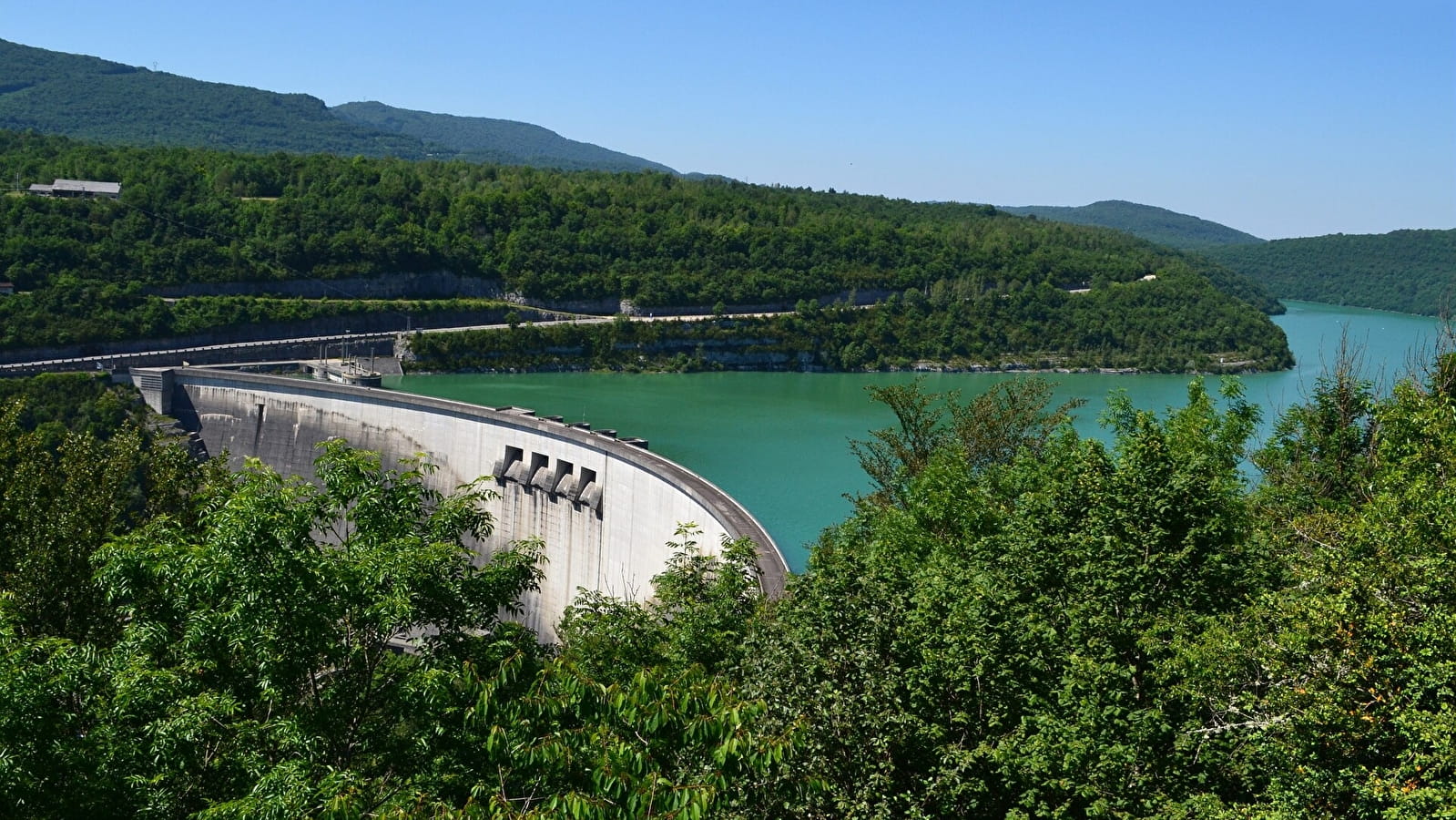 Lac de Vouglans et son Barrage