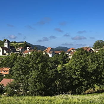 Montée de Saint-Laurent-la-Roche - VAL-SONNETTE